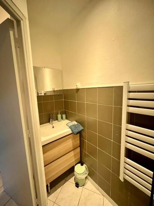 "La Maison Fabrin" Appart N2 Arles Centre ภายนอก รูปภาพ
